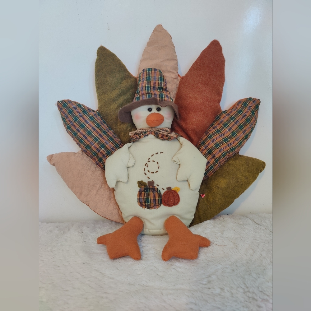 Adorable Soft Plush Turkey 🦃 Fall Home Decor 🏠 NWOT